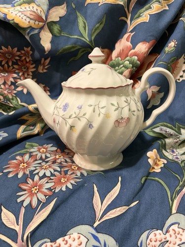Summer chintz teapot - chintz, by
