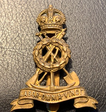 Labour Corps Cap Badge