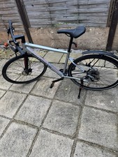 Boardman HYB 8.6 Men's 18-Speed Medium 48cm Alloy Frame Hybrid Bike Silver