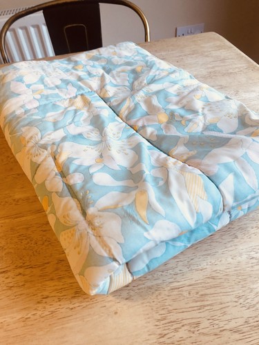 1960s baby quilt blanket - quilt, cot