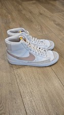 Nike Blazer Mid 77 Trainers