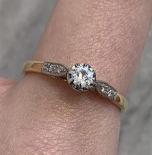 18 ct Gold Diamond Ring .15ct