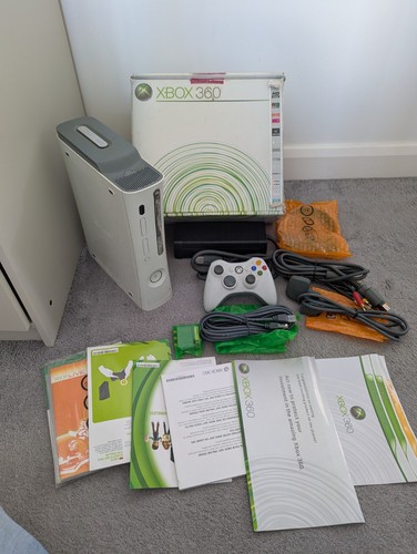 Xbox 360 console - 360, bundle