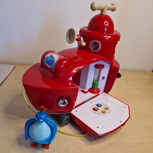 Twirlywoos big red boat - twirlywoos,