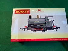 Hornby Peckett W4 0-4-0ST Locomotive #560, DCC Ready. OO Gauge