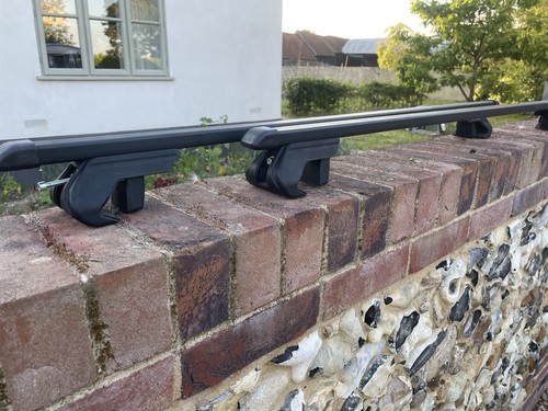Halfords square roof rack - square, bars