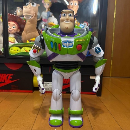 Buzz lightyear toy story - buzz,