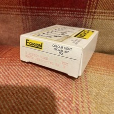 Eckon ES7R 2 aspect home kit with RH RT indicator round head