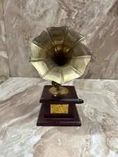 Desk top dummy - top, gramophone