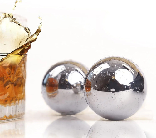Stainless steel whisky - steel, ice