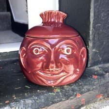 Ceramic Beetroot Pot Lidded