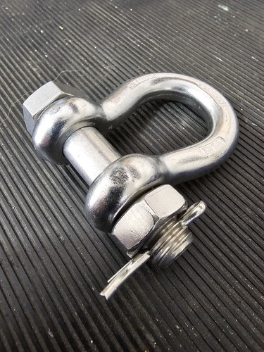 316 stainless bolt type - 1/2",