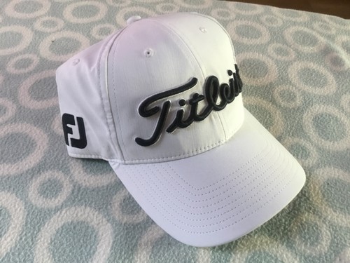 Titleist white golf - hat., brand