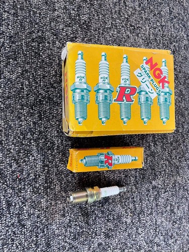 Ngk bcpr6e spark plugs box - ngk,