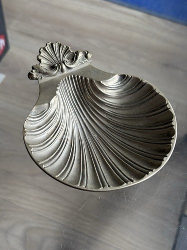 Vintage brass clam shell - clam,