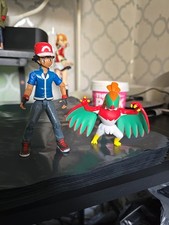 ASH  Pokemon Tomy Figure 4.75 Inch 2015 Nintendo 