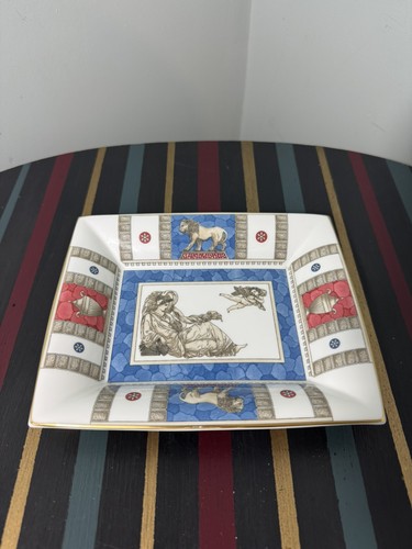 Wedgwood pottery lion and - lion,