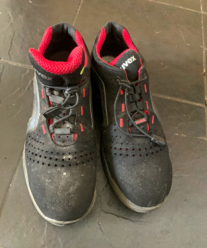 Uvex black red - black,
