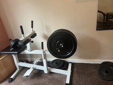 sports equipment/exercise machines