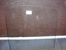 MORRIS MINOR 1000 4 DOOR SALOON VAN PICKUP FRONT DOOR WINDOW DROP GLASS USED