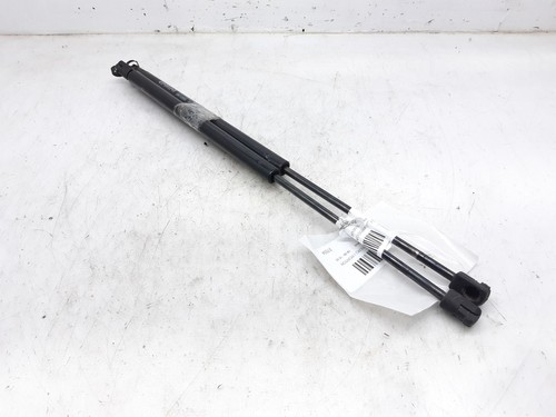 1093705 boot shock absorbers