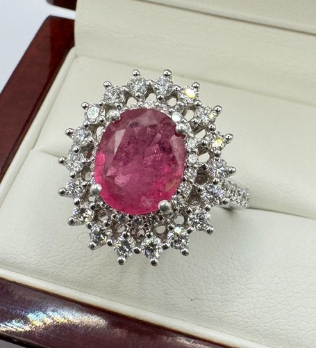 18ct white gold - white, diamond