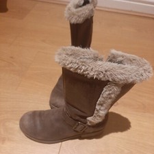 Childrens Kids Girls Slip On Faux Suede Cowboy Ankle Chelsea Boots