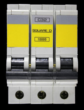 SQUARE D 32 AMP CURVE C 10kA