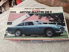 Doyusha Aston Martin DB5 1964