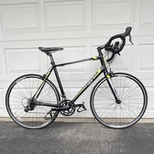 Giant Defy 3 Road Bike 700C