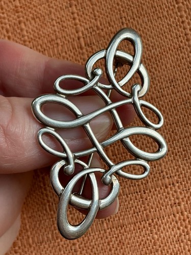 Vintage ola gorie - celtic, knot