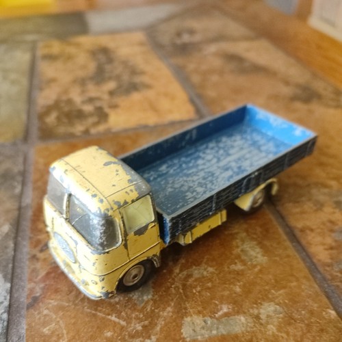 Corgi toys old vintage - toys,