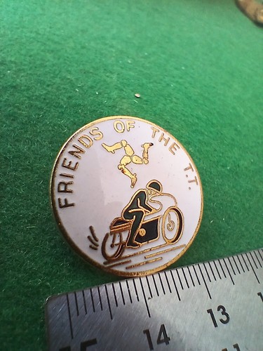 Vtg friends the isle - vtg,