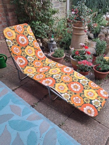 Vintage retro sun - sun, lounger
