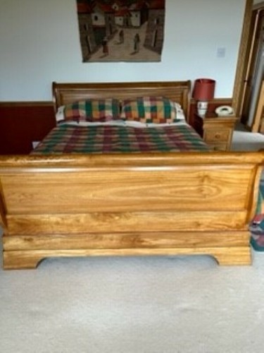 Quality wood bedroom furniture
