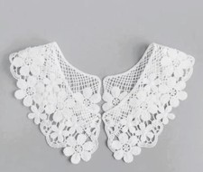 White Floral Lace Collar