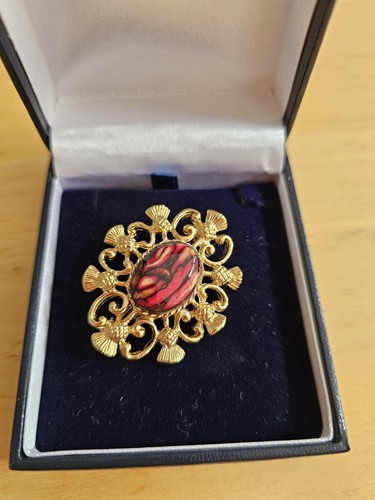 Vintage heathergems brooch