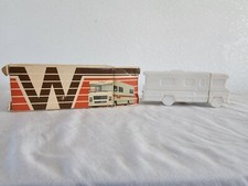 VINTAGE AVON WINNEBAGO MOTOR HOME WILD COUNTRY AFTER SHAVE   5 FL. OZ. NOS FULL