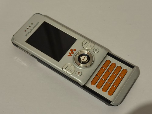 Sony ericsson w580i - ericsson, -white