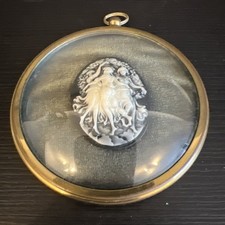 Beautiful Framed Cameo Of The