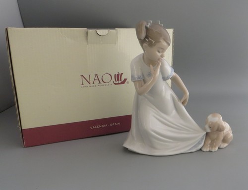 Nao lladro let go - by,