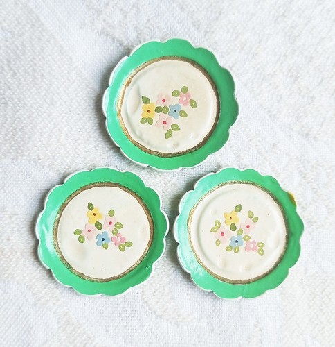 Vintage dolls house plates 3 - plates,