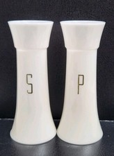Tupperware 718 6in Salt And