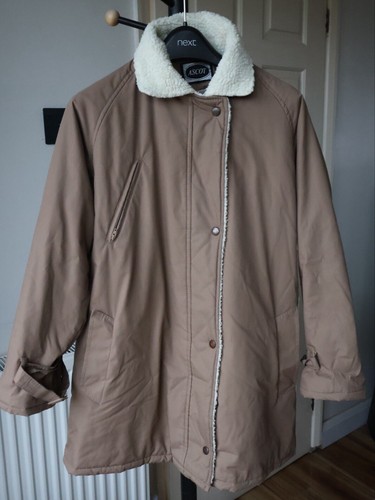 Used cosy ascot jacket - ascot, parka
