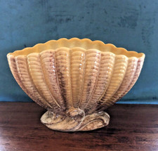UNUSUAL COLOURED ART DECO STYLE SYLVAC SHELL SHAPED MANTLE VASE - PATTERN No 513