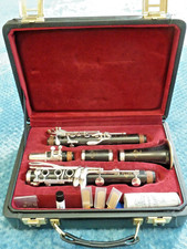 Buffet E13 Clarinet in Buffet Lockable Case with accessories