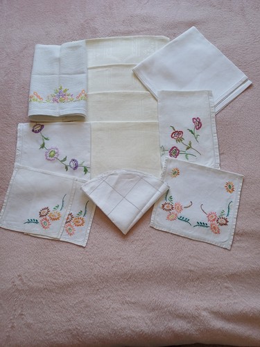 Vintage job lot linen - vintage,