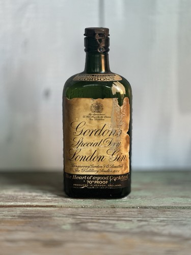 Vintage gordon special dry - gordon’s,