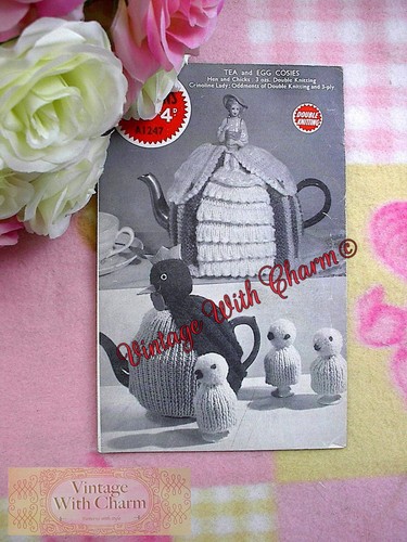 Vintage 1940s tea cosy - tea,
