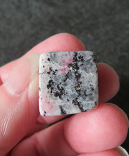 ULTRA  RARE TUGTUPITE (9.3